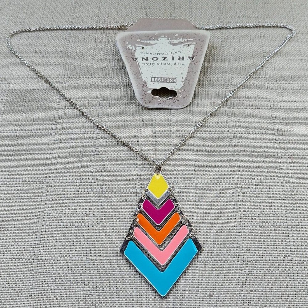 Arizona Jeans Company Women Necklace Multi Color Pendant Fashion Jewelry